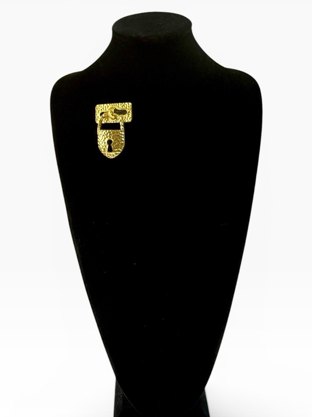 Gold Lock Keyhole Statement Brooch Pin NIB